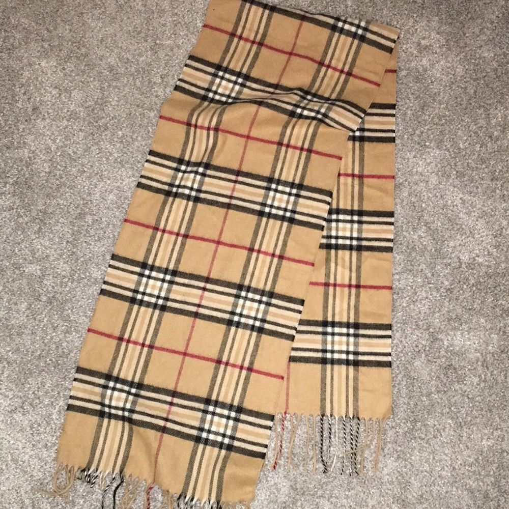 V. Fraas Cashmink soft German special famous “B” plaid check tartan winter scarf